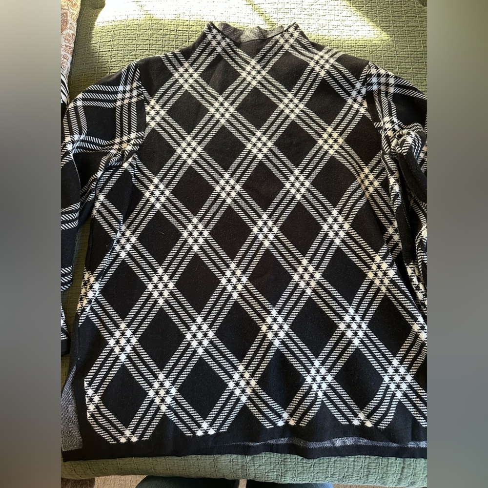 Super nice Anne Klein sweater size L